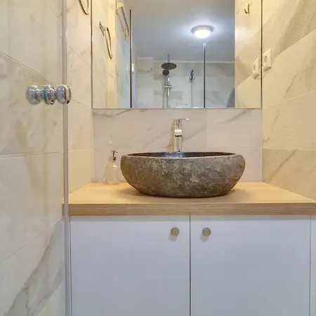 Apartment Acropolis #12 @museum And Metro By Ermoufashionsuites *